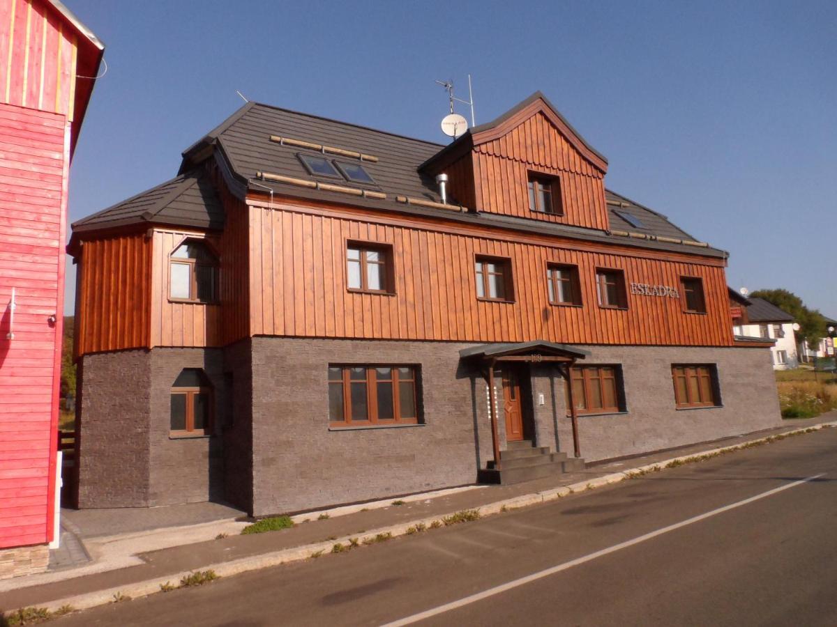 Apartman Eskadra 02 Horna Mała Upa Zewnętrze zdjęcie